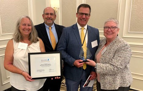 Morristown Medical Center accepts TransOptions Employer of the Year Award