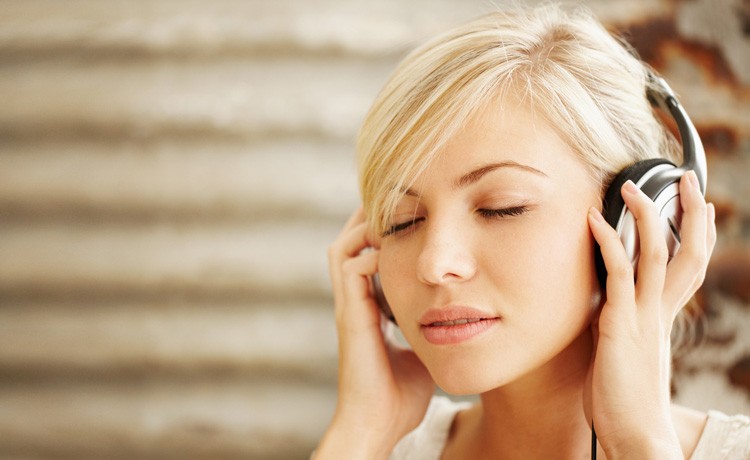 cancer patient listening to guided imagery