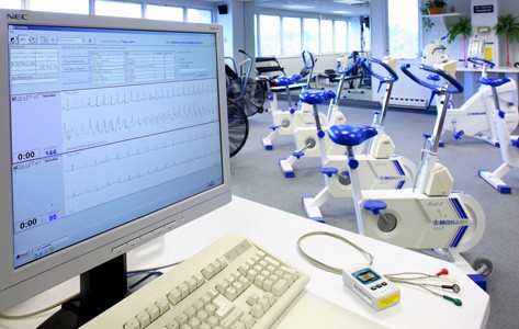 Equipo y monitor de ejercicios de rehabilitación cardíaca